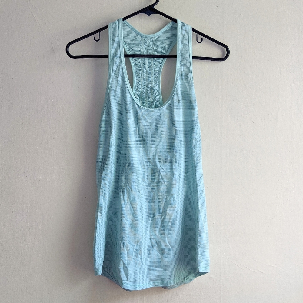 Lululemon Women's racer back Tank Top size 2